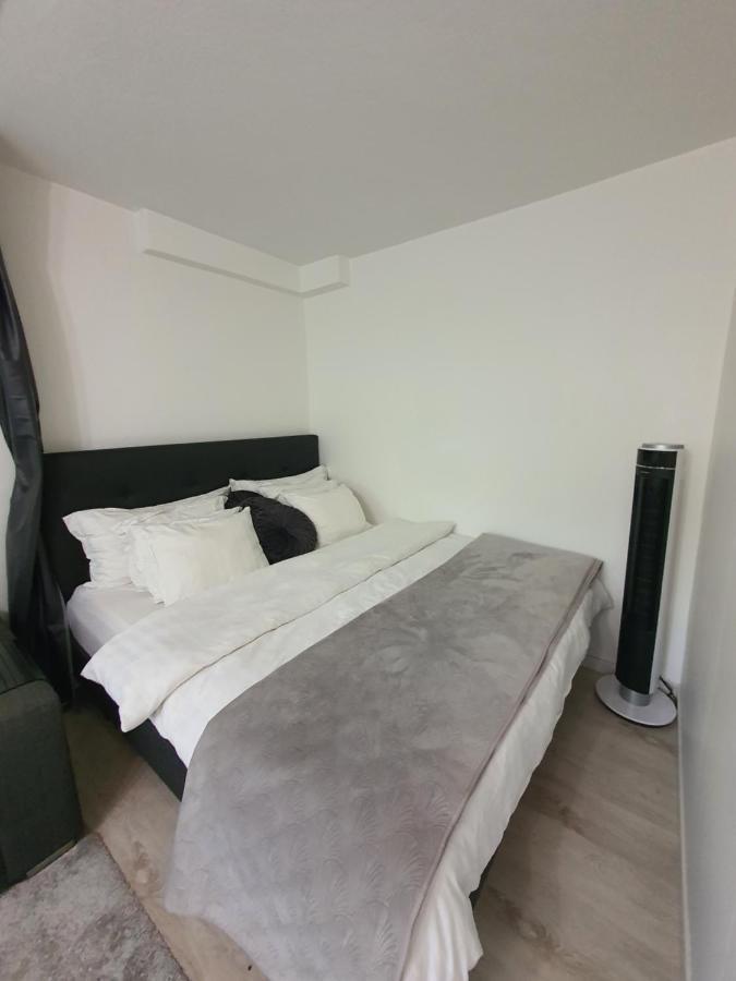 Close To The Metro And The Beach!!! With A View Of The Scandinavian Forest Sztokholm Zewnętrze zdjęcie