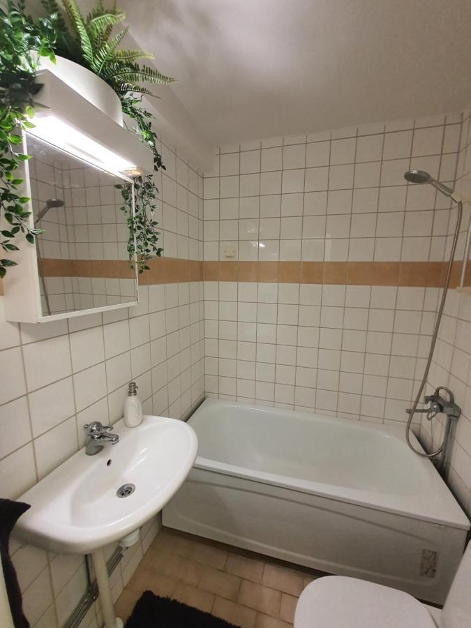 Close To The Metro And The Beach!!! With A View Of The Scandinavian Forest Sztokholm Zewnętrze zdjęcie